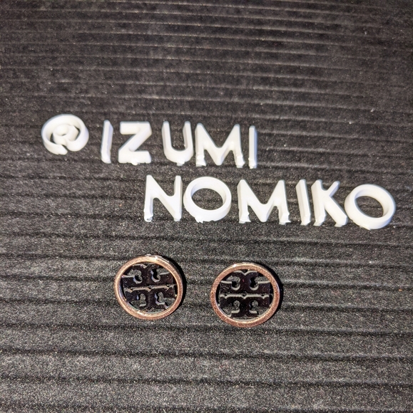 Tory Birch Miller Studs - Picture 3 of 4